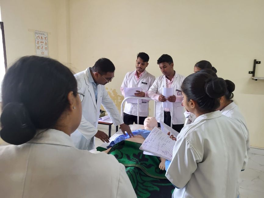 Qualifi Level 5 Diploma in Nutrition and Health Coaching — Group of medical students in Lucknow engaged in practical learning.