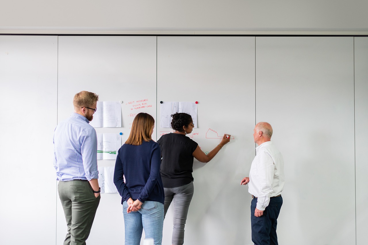 Research, Problem Solving and Business Reporting — Engineer, engineering, office, civil engineer, whiteboard, meeting, teamwork, diagram, gray office, gray meeting, gray conference, gray teamwork, civil engineer, whiteboard, whiteboard, whiteboard, whiteboard, whiteboard