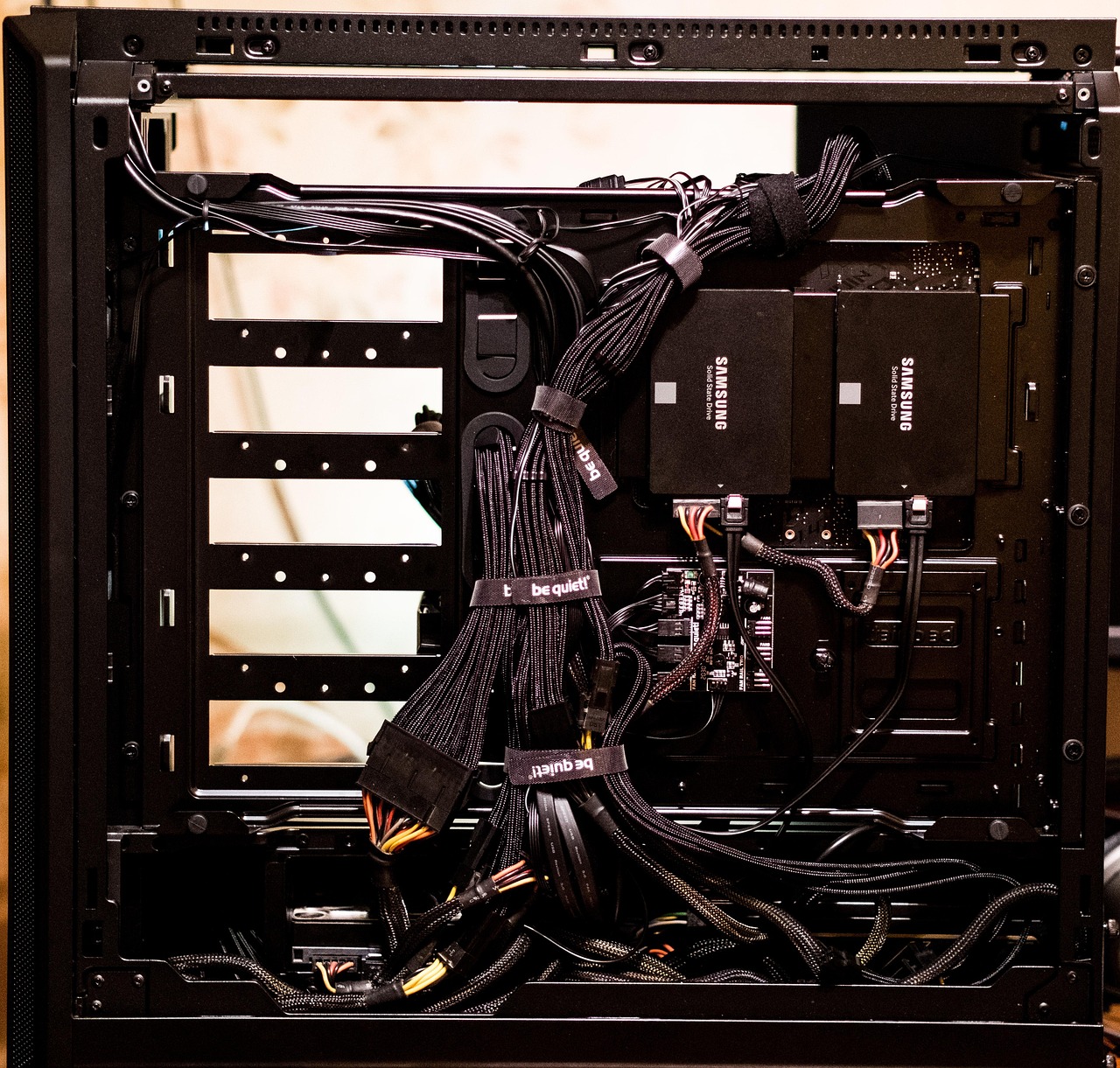 All 12 units are — Computer, server, powerful, modern, internet, super, modding, system unit, hackers, technology hacking, server, server, server, server, server