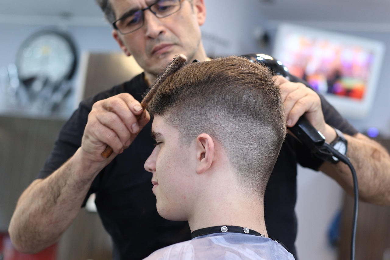 Client consultation — Haircut, barber, hairstyle, barbershop, comb, man, client, haircut, haircut, barber, barber, barber, barber, barber