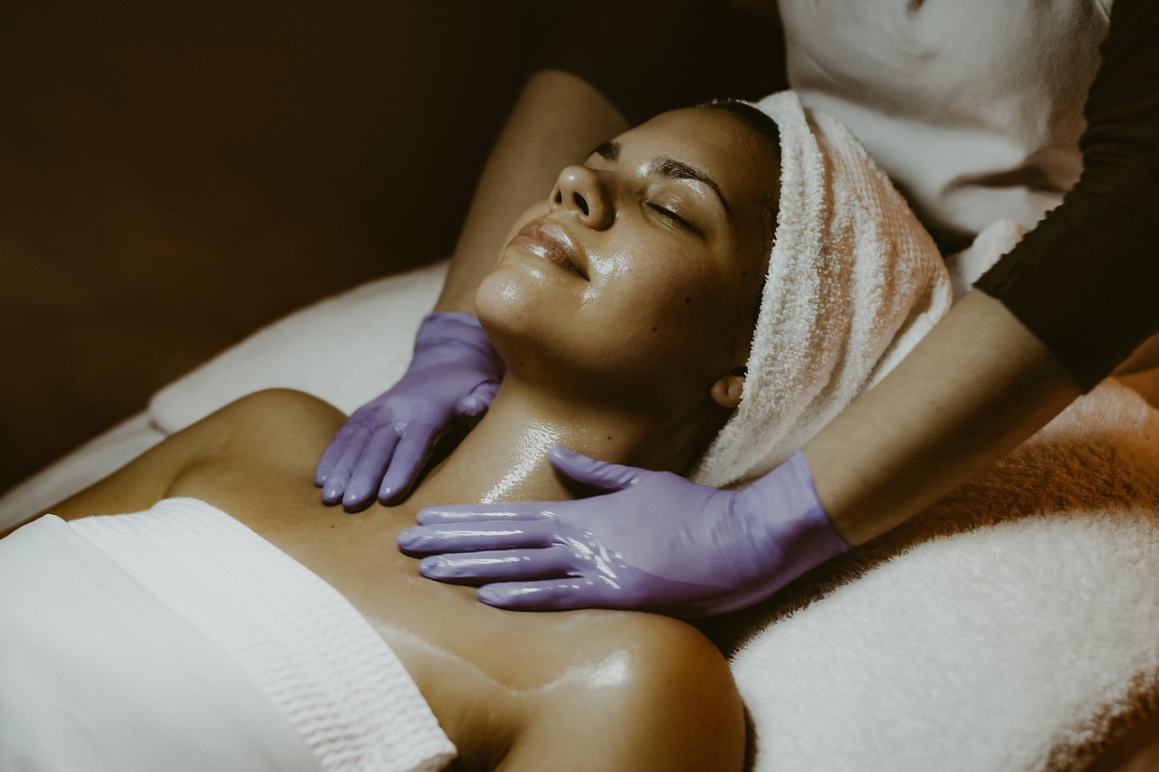 Facial electrotherapy — Spa, salon, massage, wellness, relax, relaxation, female, health, therapy, body, treatment, woman, young, healthy, wellbeing, skin, care, meditation, relaxing, person, brown health, brown meditation, brown relax, brown healthy, brown wellness, brown body, brown therapy, brown care, brown massage, brown spa, spa, spa, spa, spa, spa, salon